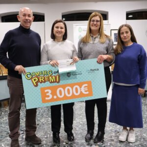GANADORA DE LOS 3.000 EUROS DE COMERÇ AMB PREMI 2023